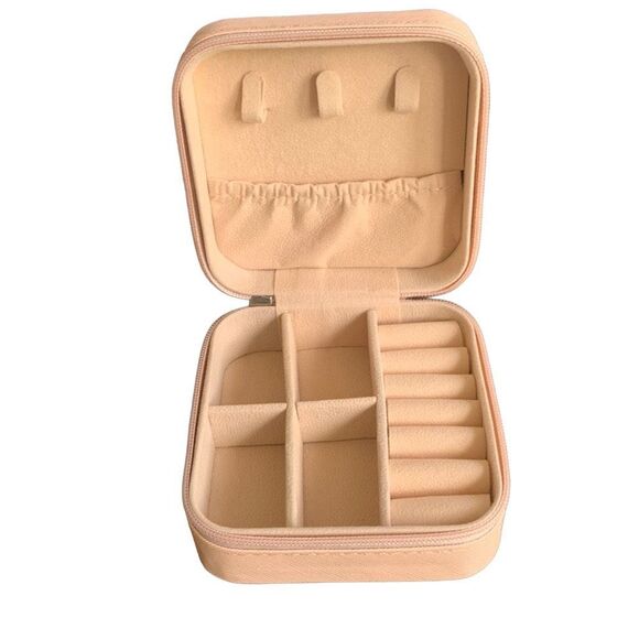 6 Ava Pink Vegan Leather Travel Jewelry Cases — Bridesmaid Gift Collection - Picture 3 of 6